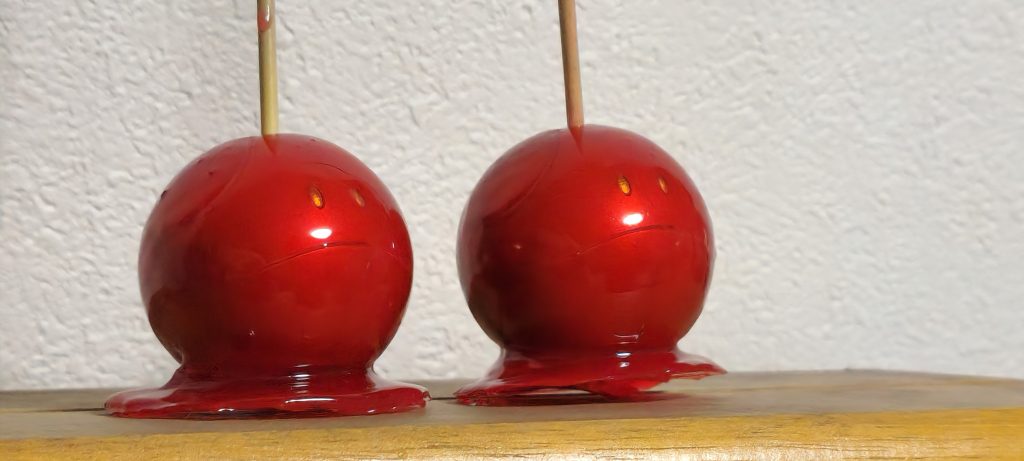 りんご飴–3枚目/制作者：統覇已叶