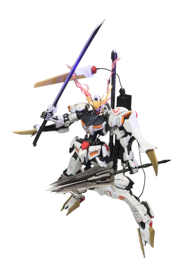 全武装装備です。ジャンクパーツ利用して大型のクローを腕に装備してみました。