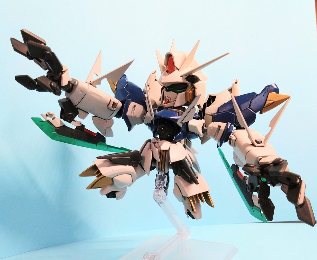 巨大な手は、それだけでMSを握りつぶせるほどのパワーがある。