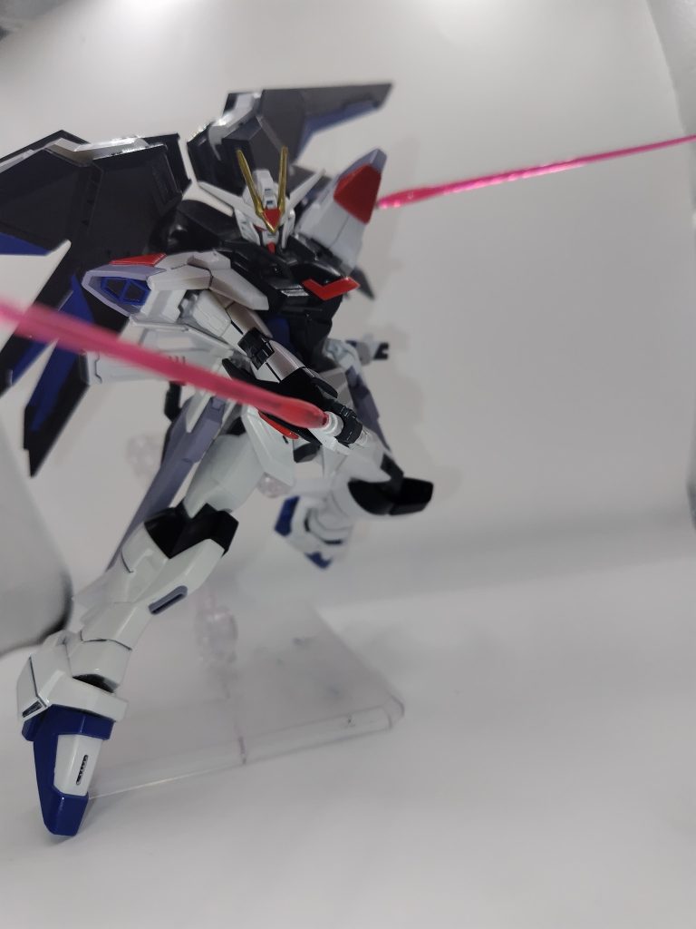 ブレイヴフリーダムガンダム–3枚目/制作者：ダークマター