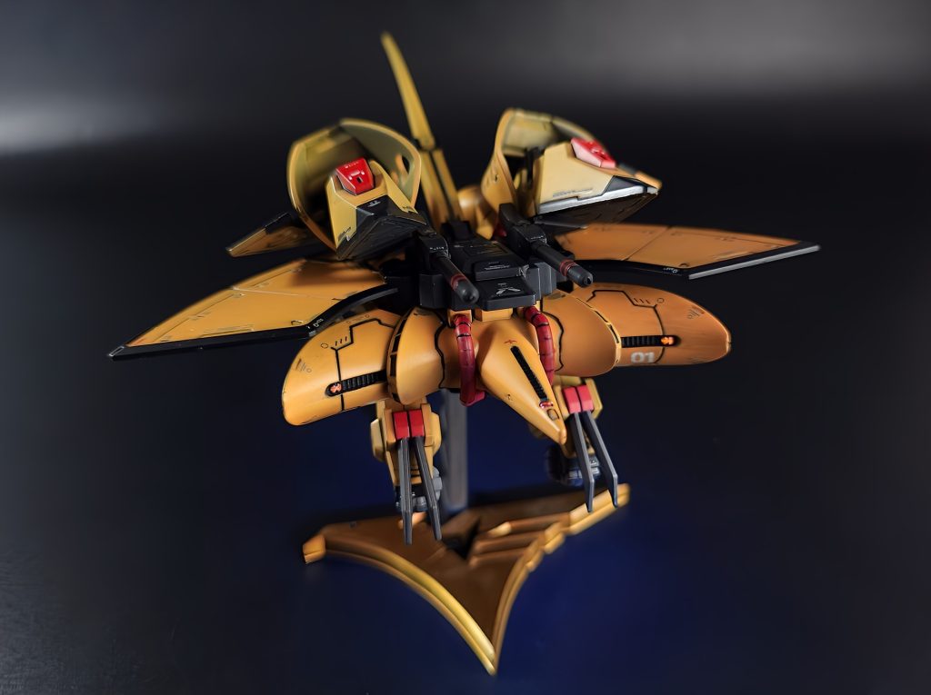 別角度からどうですかね?個人的には結構気に入ったのですが…なんかもうプラモはいらないかな…😅