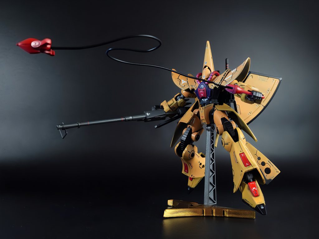 海へびだってビョーンと持てます。