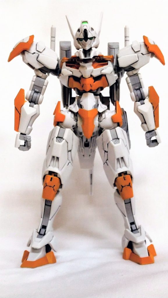 ピンクの部品と膝当て、股間、両腕外をオレンジにしました