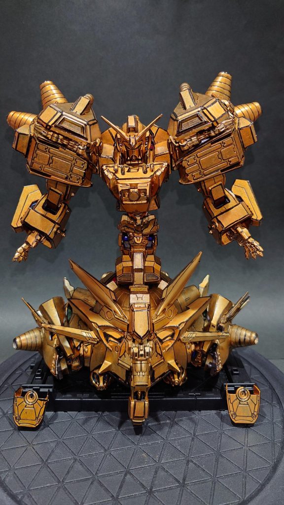 正面からのデビルガンダム♪