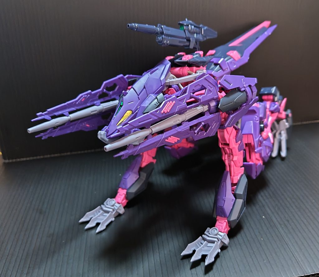 プルートモード一応、台座無しでも立ちますシールドやライフルは付けられますが、天羽々斬はさすがに無理でした