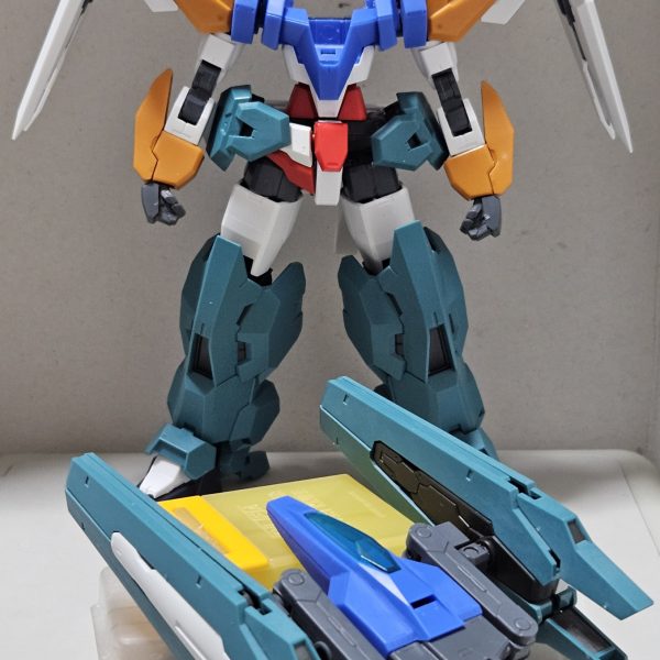 ガンダムAGE-3をミキシングビルドで改造中力こそパワー！！というスタイルを目指します（2枚目）