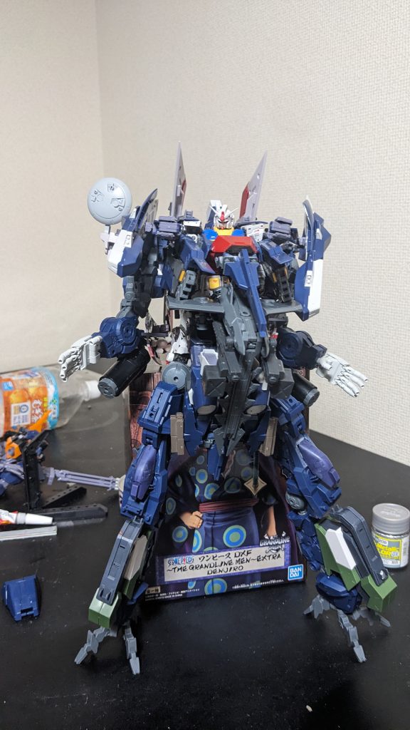 最初期はパワードスーツを製作しとおりなんか魔改造となり姿が変わっていきました（呆）