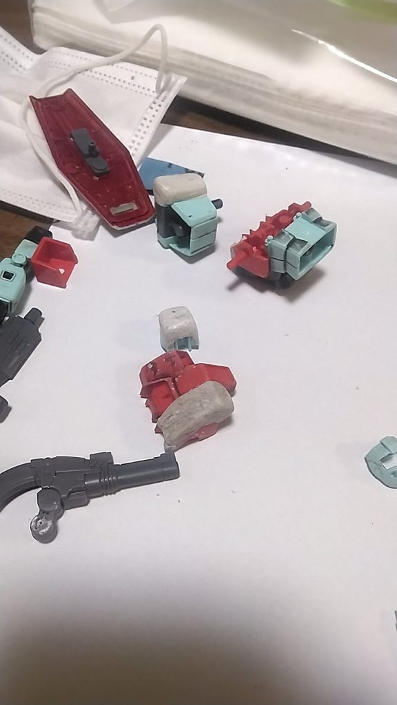 次回予告私はパテだけでジムキャノンを作ろうとした…