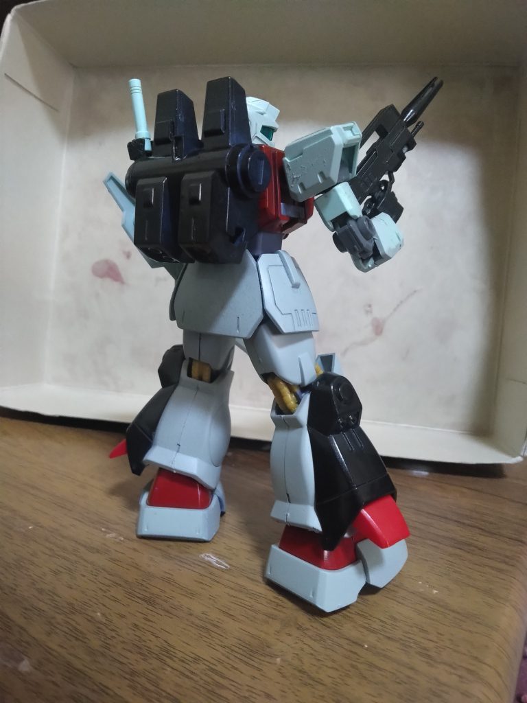 ビームサーベルも装備しています次期主力機はこのハイ・ジムで決まりだね!