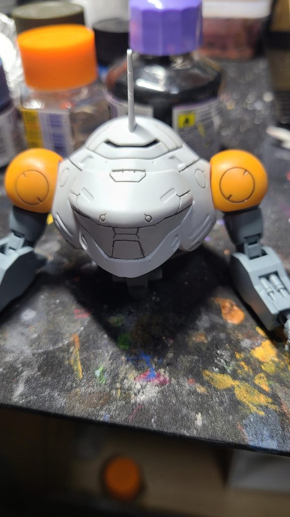 作品名：<p>久々に基本工作である下地処理をちょこちょこしています！(普段は大分サボりがち) ついでにモールドがカッコいいので掘り直しも多少しているのですが曲面のモールドが多くて大変ですね… ウルズハントは未履修なのですがこいつには古 […]</p>
