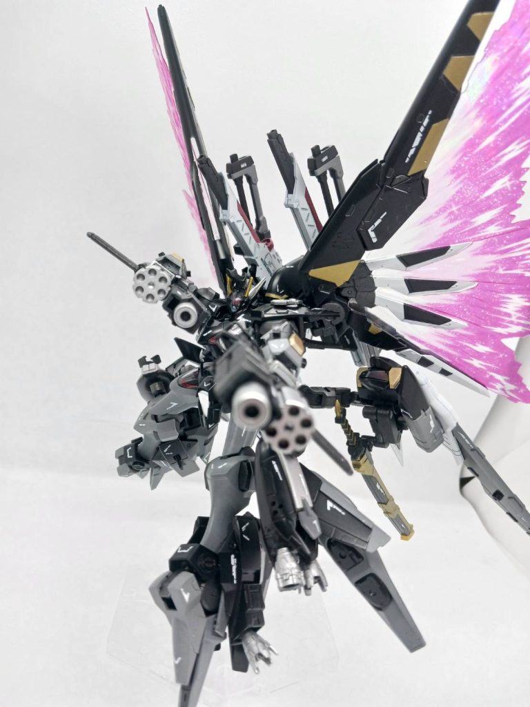 SMGことビーム・ショート・マシンガン2丁構え。も　は　や　ス　ト　ラ　イ　ク　ノ　ワ　ー　ル　