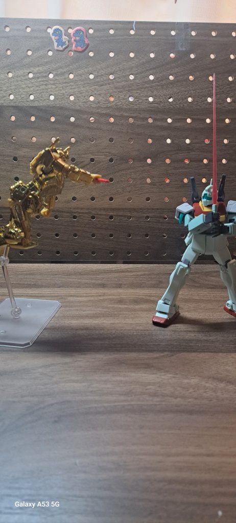 ジム対ガンダム