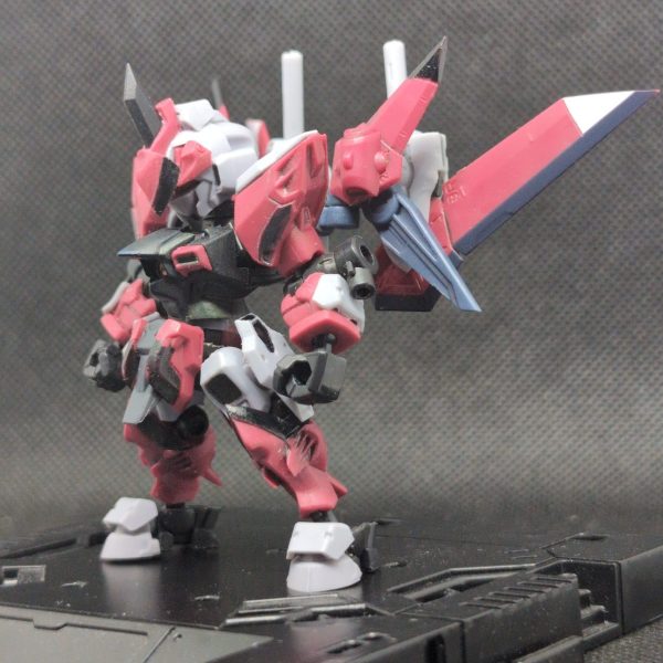 シュバルゼッテ・レッドクロス