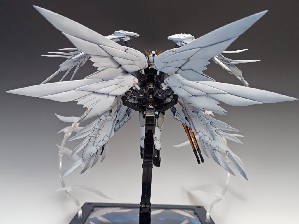 後ろの荷重がでかいでかい羽が本体ですね