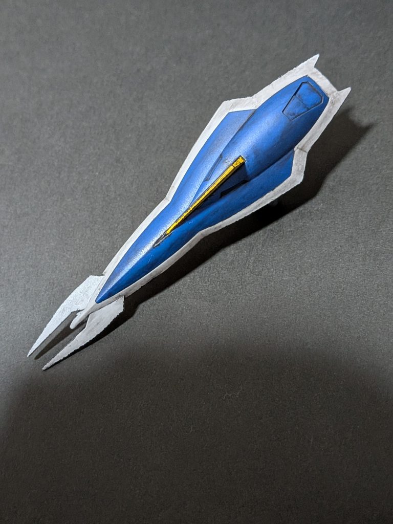 シールド表面先端は若干シャープにしてます。