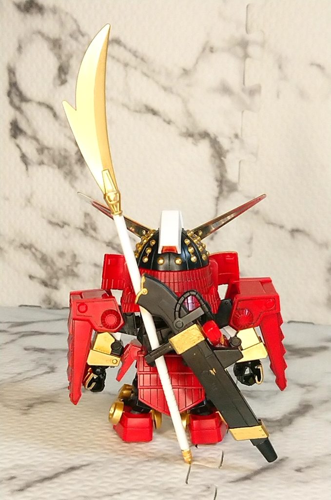 スプレーのゴールドもクレオスからタミヤのゴールドに変えたら良い色でこちらも気に入りました。