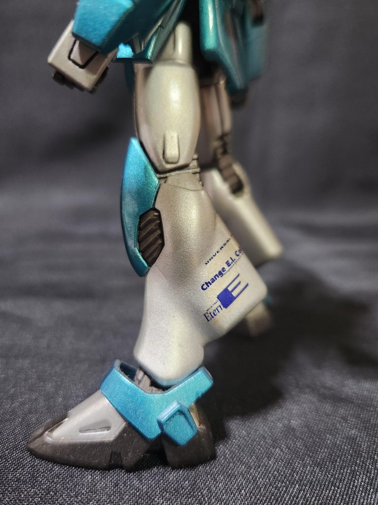 使ったパーツはアオシマ『ν[NEU]アスラーダAKF-0』のキットのパーツをカットして使用、エポパテでスムージングし、中のメッシュも塗装しました☆デカールもν[NEU]アスラーダの物を一部使ってます。いいね！👍️、コメントいただけると嬉しいです☆