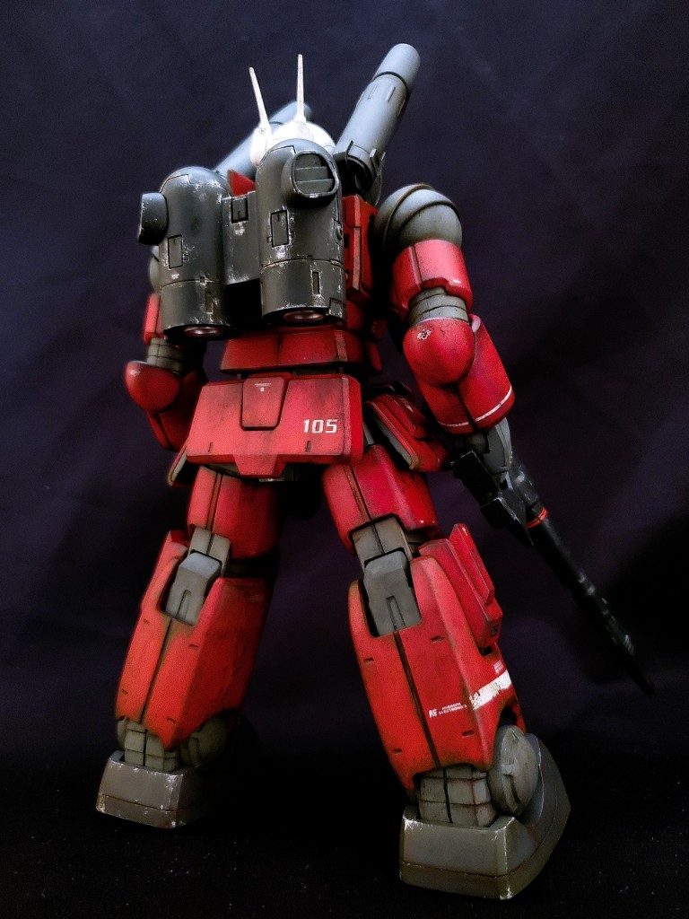 汚しはドライブラシやチッピングなど。改造や塗装には重厚感をいかに出せるかを考えながら1パーツずつウェザリングを施しています。