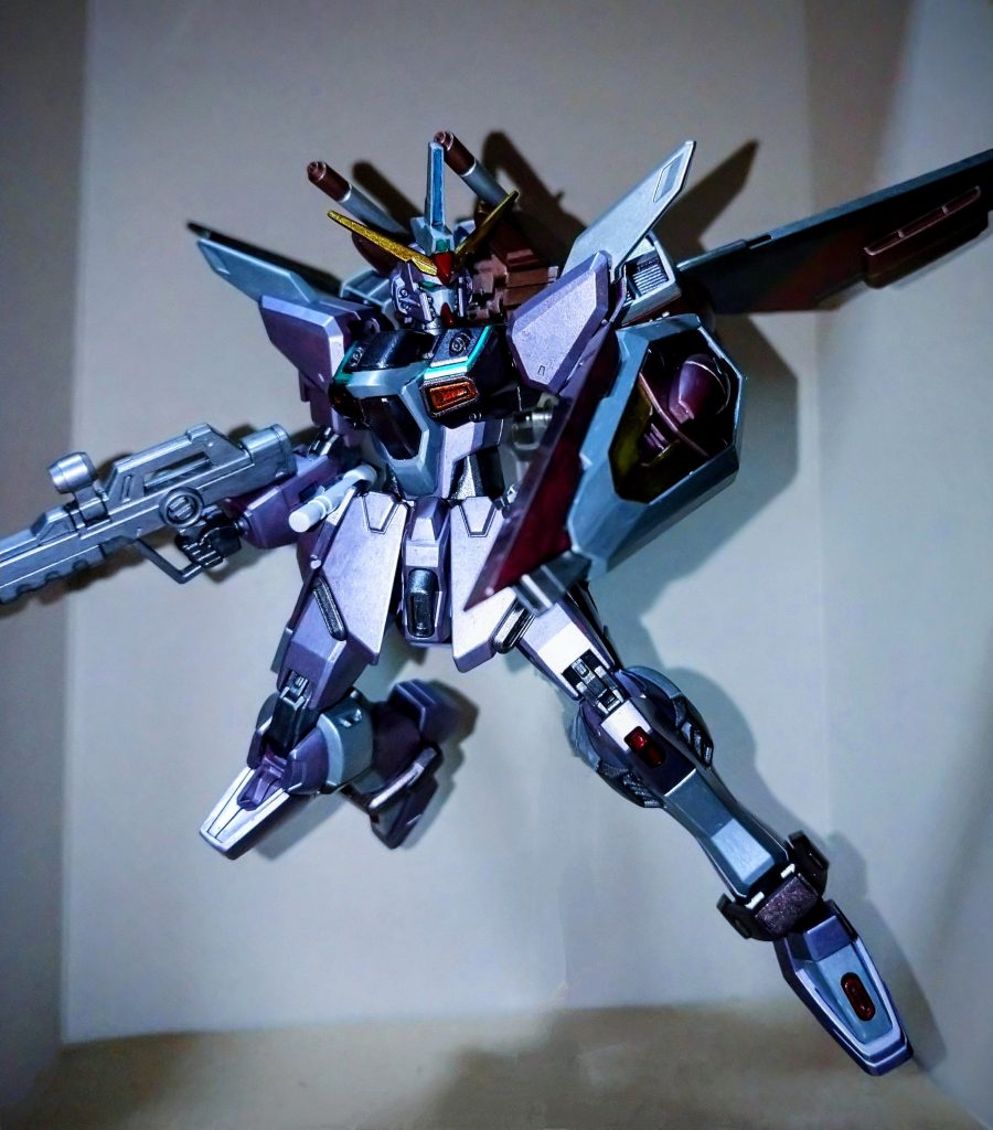 キョロキョロ(・д・ = ・д・)阿修羅ン「あぁ～蹴りてぇ～、ファトゥムぶつけてぇ～！」敵モブ「ヒィ～ッ、イカれてやがるぅ～💦」ガクブル((((；゜Д゜)))阿修羅をも凌駕する等と大口叩くあの人ならば何とかなるのでしょうか(´・ω・`)❓️全塗装と言っておきながらビームサーベルは塗り忘れております。スミマセン。以上になります。最後までお付き合いして下さった方々、ありがとうございました。