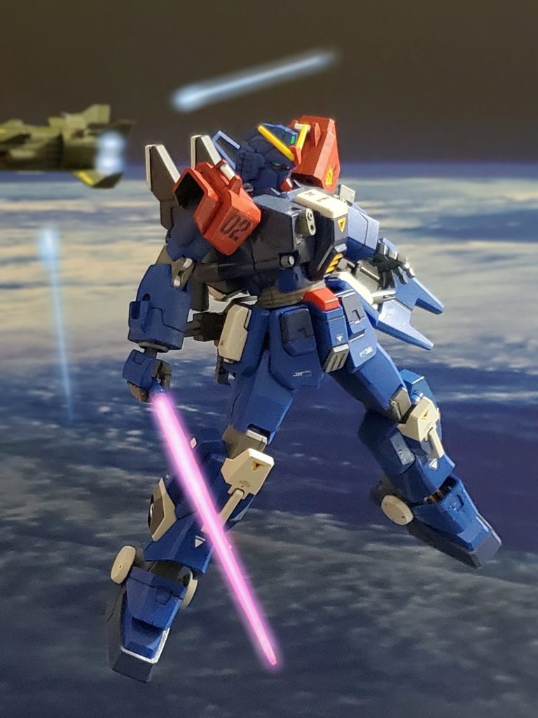 敵機を殲滅し宙を漂うニムバス大尉のBD２号機。連邦軍艦艇はMS部隊が全滅するよりも早く撤退しており戦闘宙域には静けさが広がっていた…。戦闘が終了しザンジバル級へと帰還するBD２号機とドム部隊。そして艦に戻ったニムバス大尉にカリフォルニアベース陥落の訃報が伝えられる。友軍の冥福を祈りるニムバス大尉にさらに報告が伝えられる。ベース攻略戦にて、もう１機のBDが確認されたとの事。そのBDを駆るのは恐らくあの時のパイロットであろう…。『ヤツとは決着を着けねばなるまい。』ニムバス大尉はEXAMに選ばれし者を決めるため、決戦の場に相応しいEXAM研究施設のあるサイド5にザンジバル級の進路を向けるのであった…💫以上、私の妄想イメージによるBD２号機の活躍ぶりでした～😊🎵ストーリーの流れはセガサターン版のゲームの記憶をベース仕立ててます👍️✨