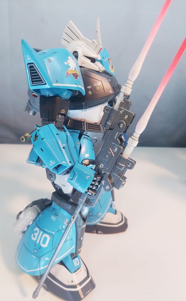 よこ連邦サーベルなのでピンクに