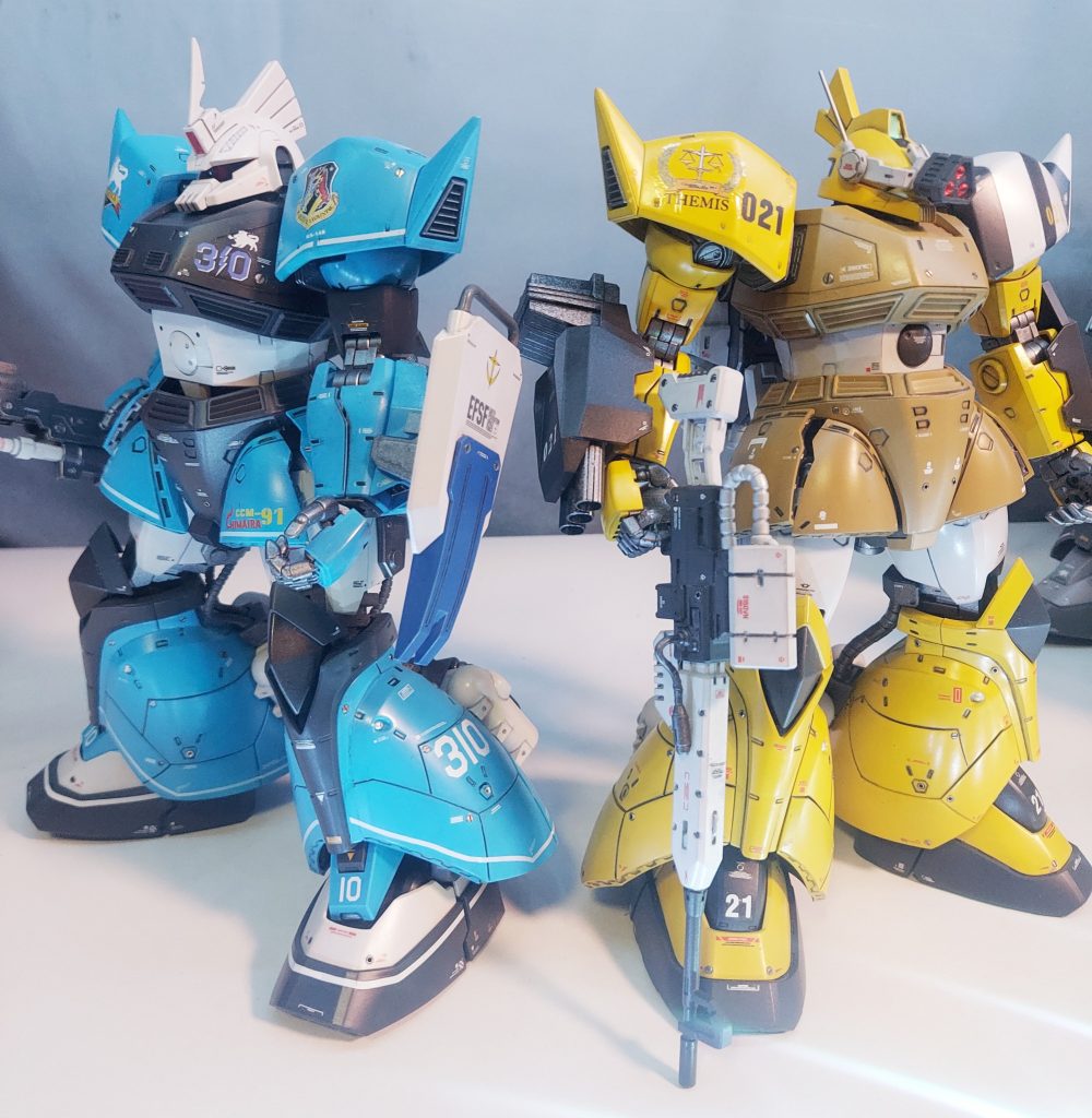 テミスのデカールが手に入ったので以前製作したジャコビアスゲルググに貼り直しツーショットでチェキ(っ ´ﾛ` )ﾉ