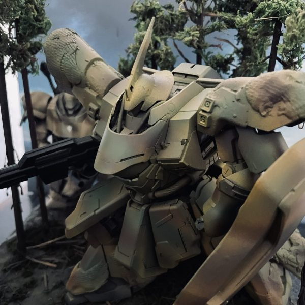 陸戦型サザビー～ジオンの再興より～