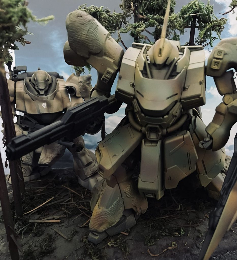 ギラドーガと並んで正面から。