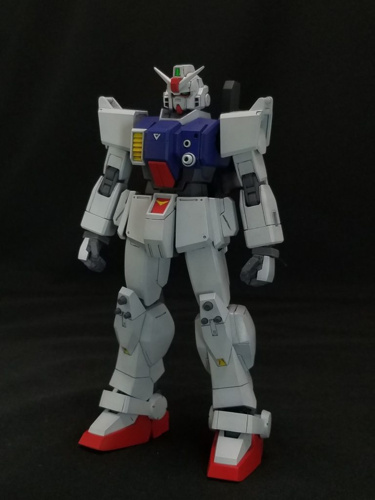 フロントビュー。アンテナが白いだけで、こんなに雰囲気が変わるんですね。