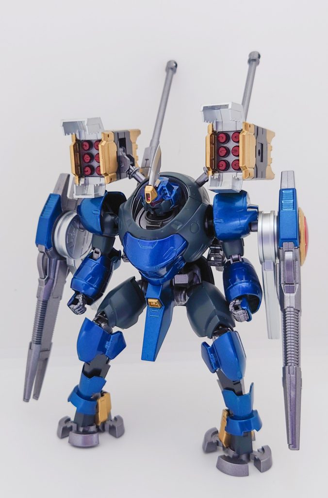 武器その1 ミサイルポッド両肩に装備されたミサイルポッド。