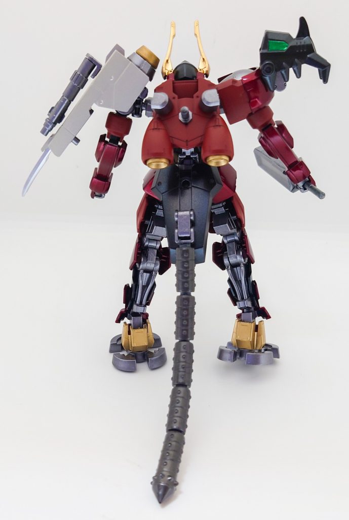 武器その２　テイルウィップ腰部に装着された尻尾の武器。