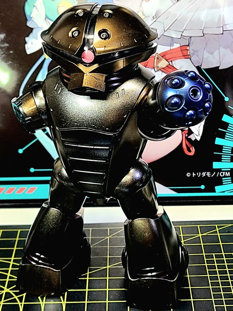 お手々が短くてやっぱりマスコットっぽいね