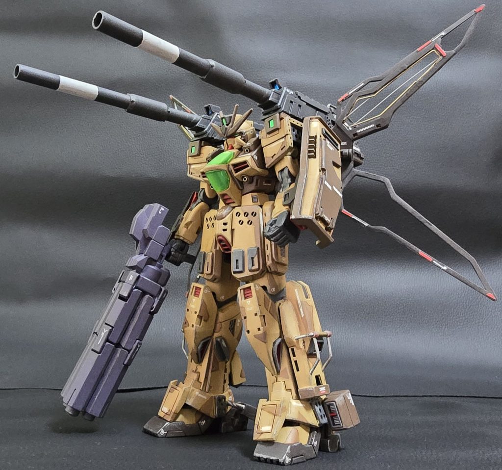 ガンダムDX[砂漠迷彩型]　