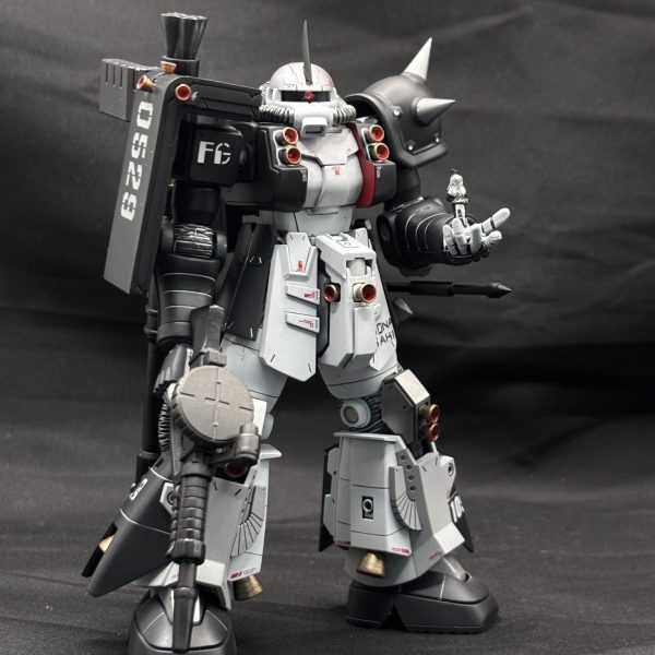 響咲リオナ専用高機動ザク