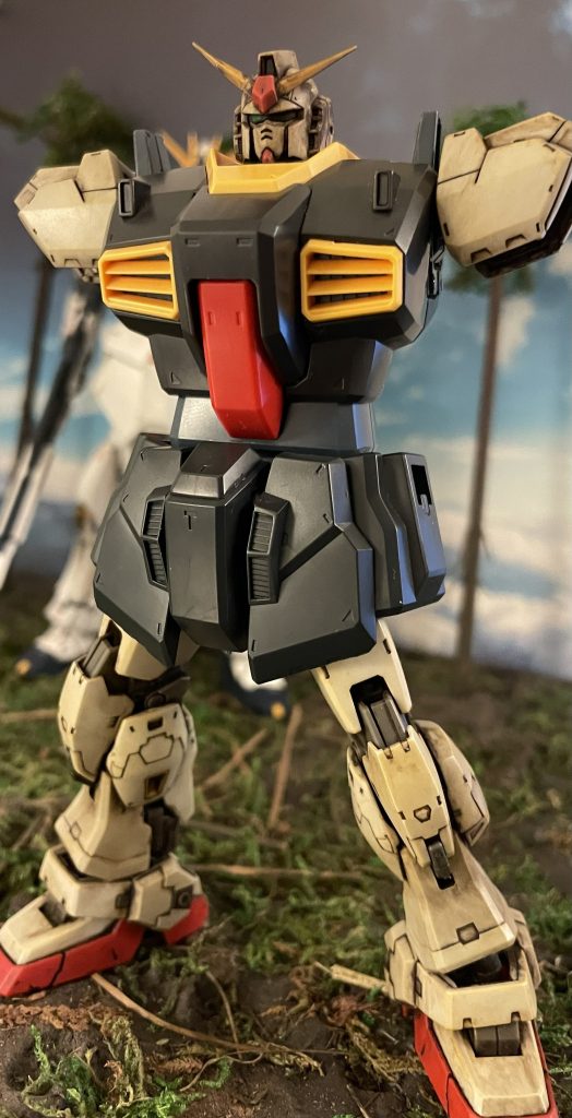 次回作はディザートザクもといガンダムMk-II陸戦型を予定しております。前作の造形が実はあまりしっくり来ておらず全面改修を予定しております。