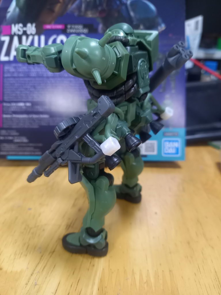 ザク(GQ)ウェポンラック増設–2枚目/制作者：disk