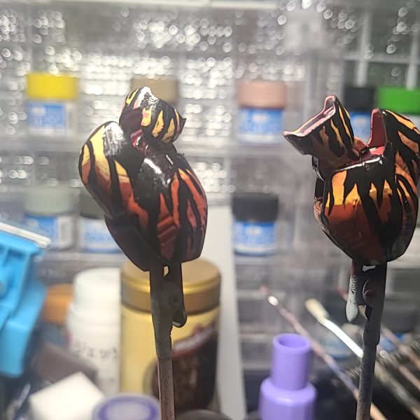 ファイヤーパターンを感覚で描いてみました！なんかナンセンスですがメインは胴体だからセーフセーフ！（2枚目）