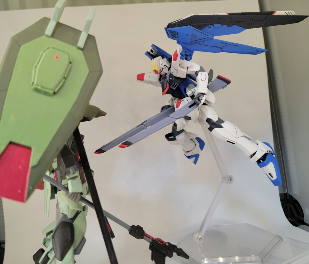 GAT前期と後期が終了したので核動力搭載機に突入です。プロヴィはある程度完成してるんですが、ジャスティスはめちゃくちゃ時間がかかる予感がしています。それでは、ここまでご覧頂きありがとうございます。