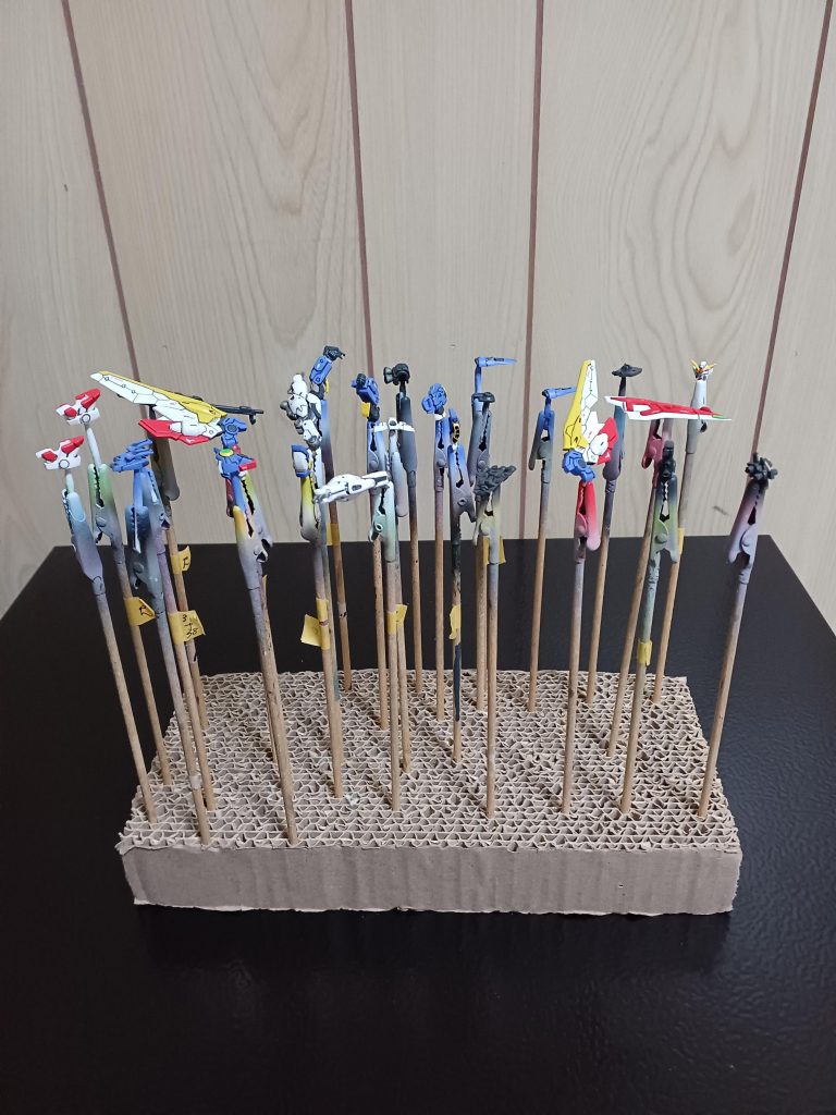 作品名：紅白ガンプラ❕❕<p>皆さん、こんばんは🌃 今年も紅白ガンプライベントが開催されるそうですね！私は前回、アーティファクトで参加させて頂いたので今年もアーティファクトで行こうかなと思います。 実は、第4弾のウイングガンダムがほぼ完成してまして、 […]</p>
