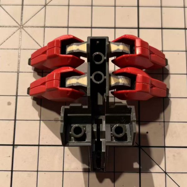 やはり腕をもう二本増やした方が迫力が出ると思います（宿儺(gundam-kao5)）。  
その他は、おそらく目に留まらないであろう補填作業と、腕のミラー制作です。（4枚目）