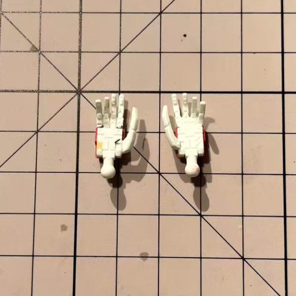 やはり腕をもう二本増やした方が迫力が出ると思います（宿儺(gundam-kao5)）。  
その他は、おそらく目に留まらないであろう補填作業と、腕のミラー制作です。（5枚目）
