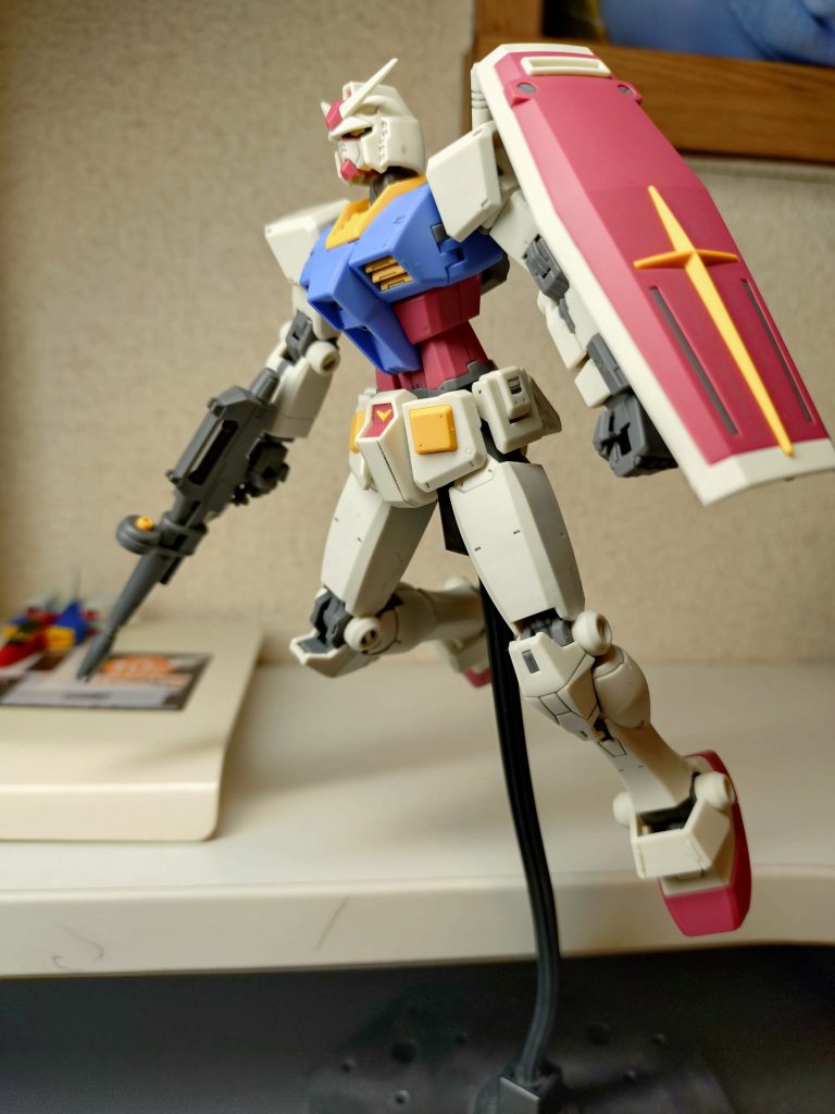 コイツ動くぞ…