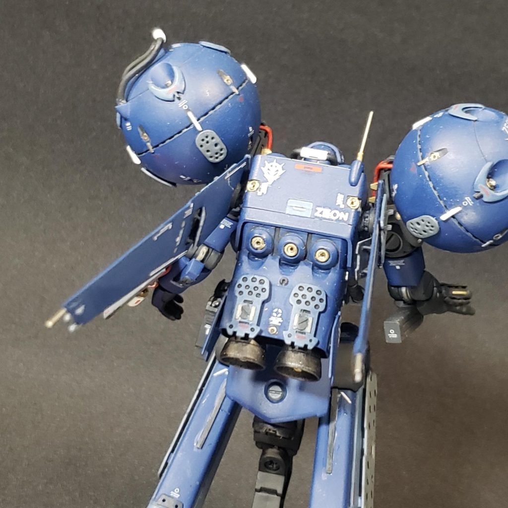 ドラッツェ–3枚目/制作者：筆塗りの：こんぴ