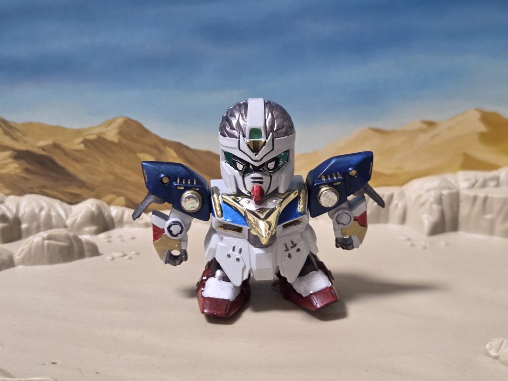 軽装タイプ。と言っても兜と背中のウイングくらいしか変わりませんが