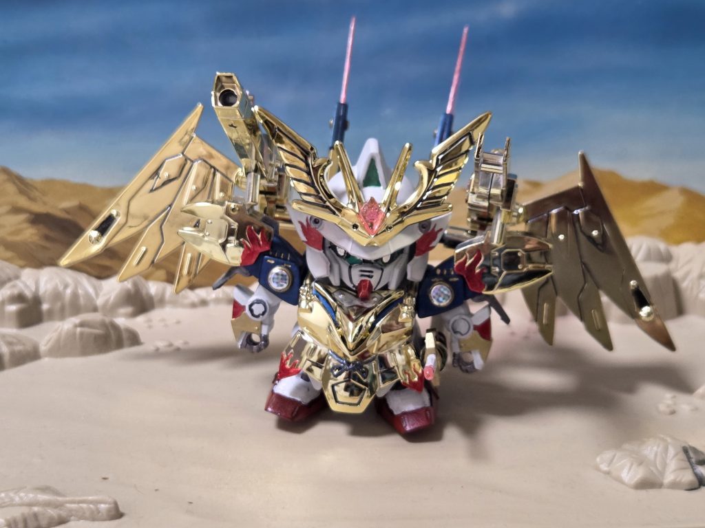 金色の羽衣装着形態。天来変幻の合言葉が印象的。小学生の頃つい叫んでました(笑)