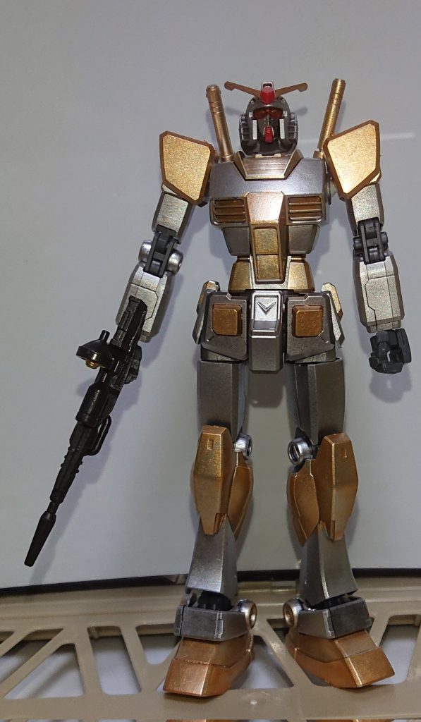 シルバーガンダム(一部ゴールド)