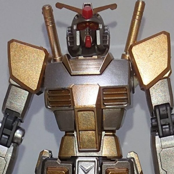 シルバーガンダム(一部ゴールド)