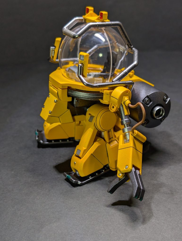 ライト？センサー？みたいなとこは付属のシールを貼ってレジンを流しときました。