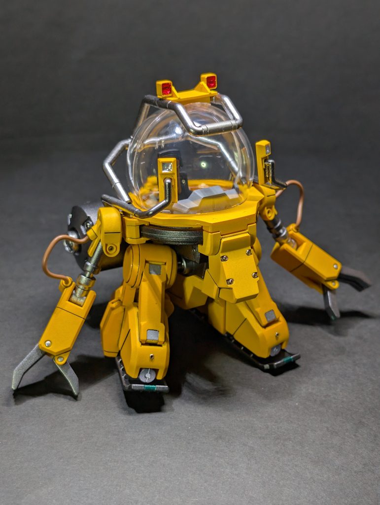 合わせ目は肩と腕と足にあったので雑に消しときました。