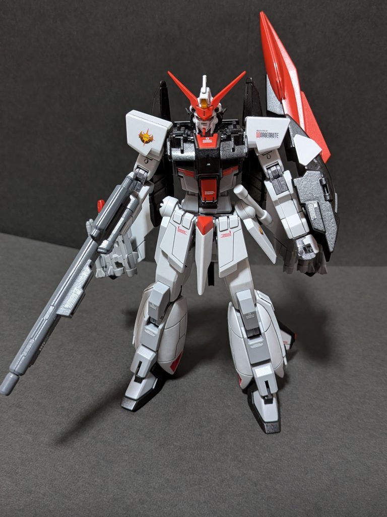 ビームライフル、シールド装備